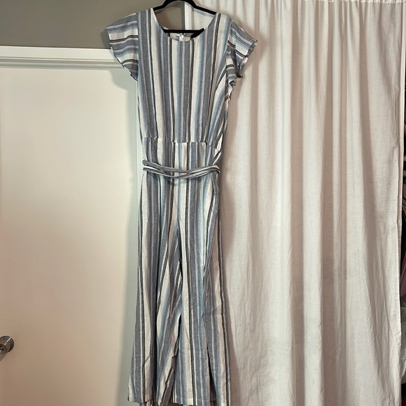 Nwot Flutter Cap-Sleeve Linen Blend Jumpsuit - Picture 2 of 8